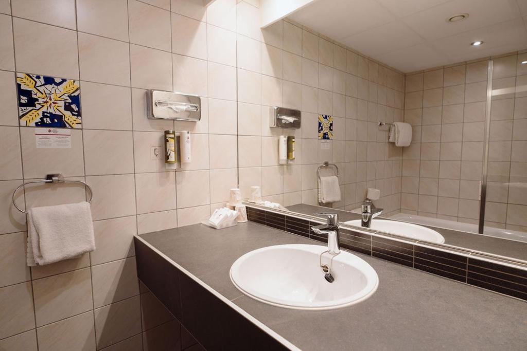 Camera Doppia con Letti Singoli